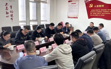 區(qū)政府領(lǐng)導(dǎo)陳巖蒞臨集團(tuán)指導(dǎo)工作 擘畫(huà)發(fā)展新藍(lán)圖