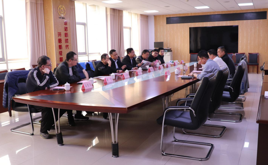 濱州市發(fā)改委黨組副書記、市發(fā)展改革服務中心主任李解放一行到惠眾財金集團調研(圖1)