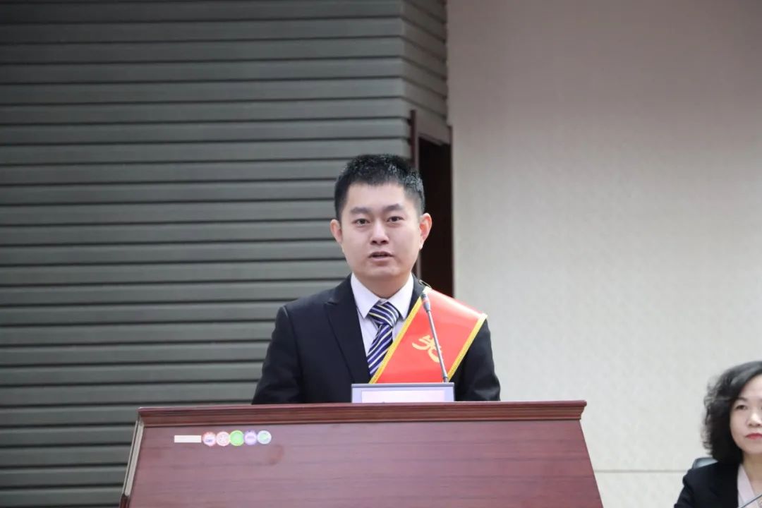 逐夢(mèng)起航 再創(chuàng)輝煌丨惠眾財(cái)金集團(tuán)召開2022年工作會(huì)議(圖8)