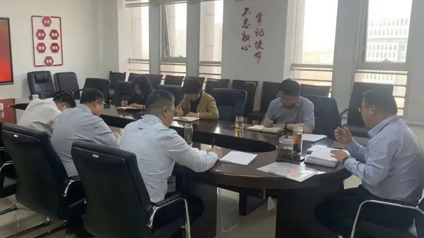 惠眾財(cái)金召開2022年“建設(shè)更高水平富強(qiáng)濱州中心城區(qū)，惠眾怎么干”解放思想討論會(huì)(圖3)