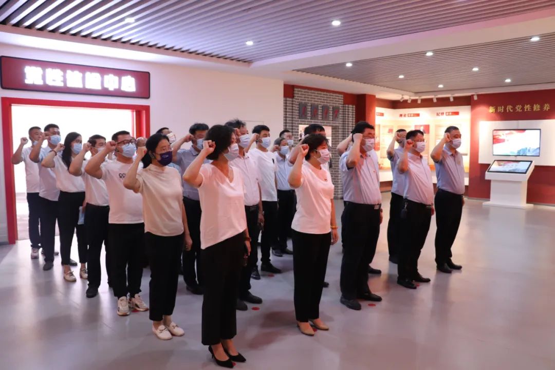 利劍高懸 警鐘長鳴——惠眾財(cái)金集團(tuán)紀(jì)委組織參觀濱城區(qū)廉政警示教育基地(圖5)