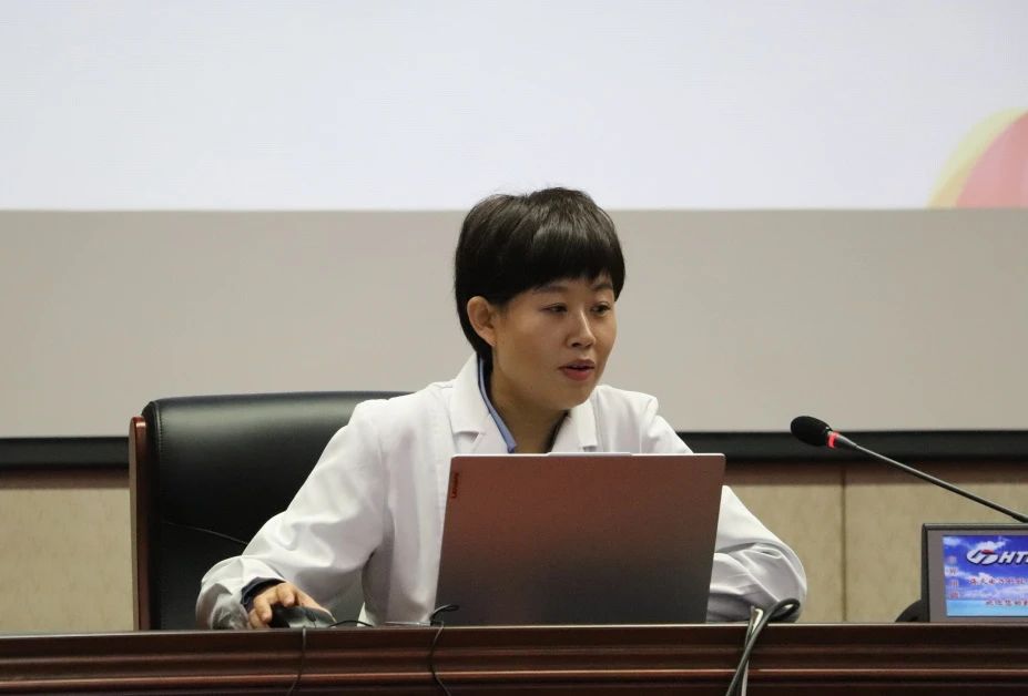 惠眾財金集團組織開展“溫情工會 健康相伴”中醫(yī)特色診療活動惠眾財金集團組織開展“溫情工會 健康相伴”中醫(yī)特色診療活動(圖3) 惠眾財金集團組織開展“溫情工會 健康相伴”中醫(yī)特色診療活動惠眾財金集團組織開展“溫情工會 健康相伴”中醫(yī)特色診療活動(圖3)